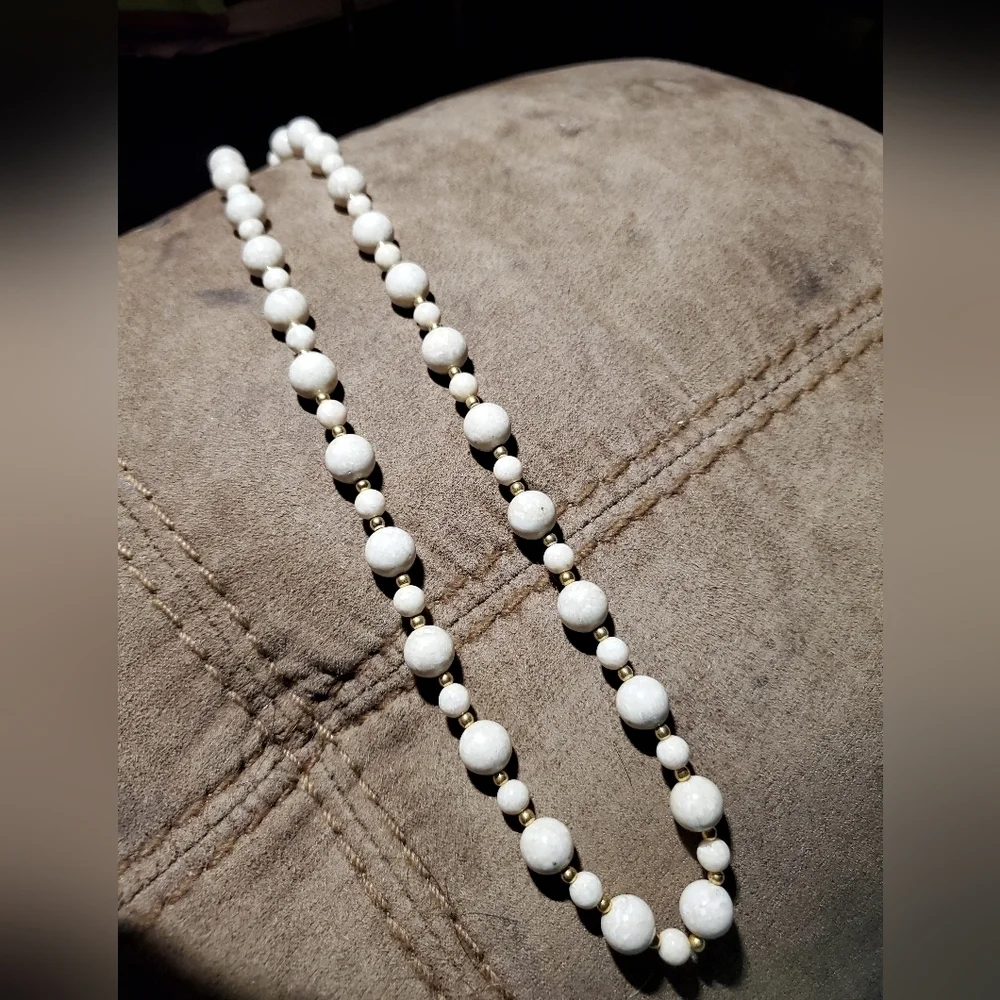 Costume Jewlery Necklace